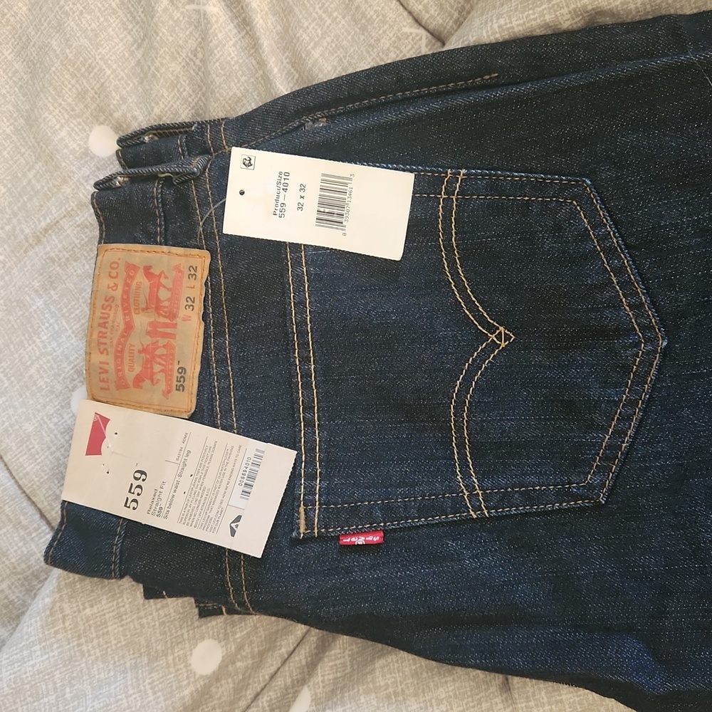 NWT Levi's 559s (relaxed straight) 32 x 32 HEMMED TO 28"